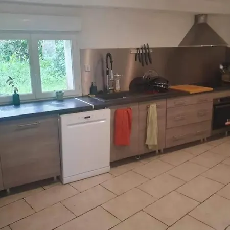 Avec Petit Déjeuner à 5 Mins Du Futuroscope Pensión Chasseneuil-du-Poitou