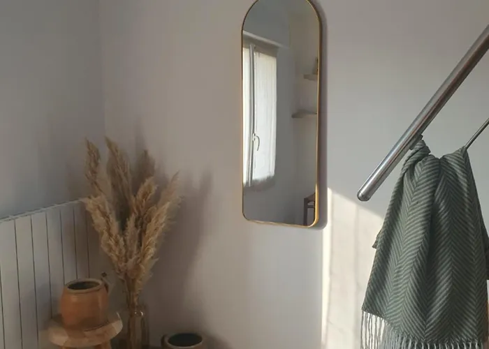 Avec Petit Déjeuner à 5 Mins Du Futuroscope * Chasseneuil-du-Poitou